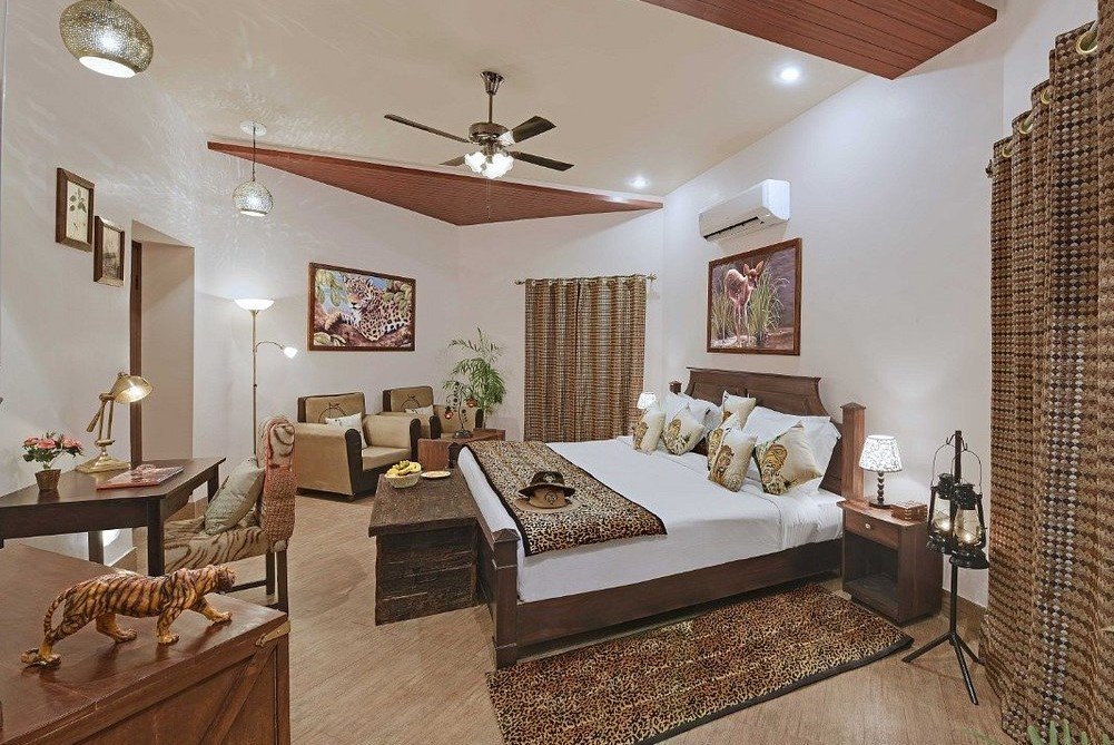 fern-club-room 3X2