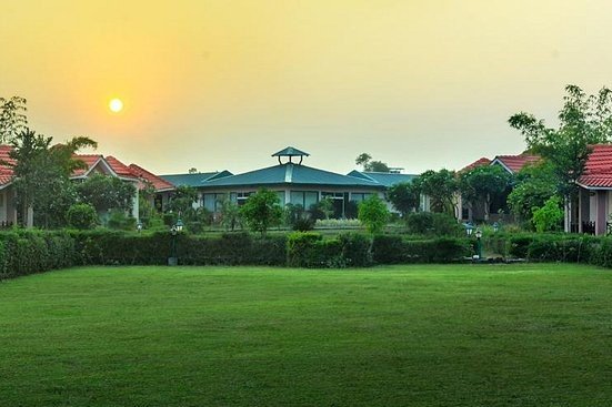 panoramic-view-of-cottages 3X2